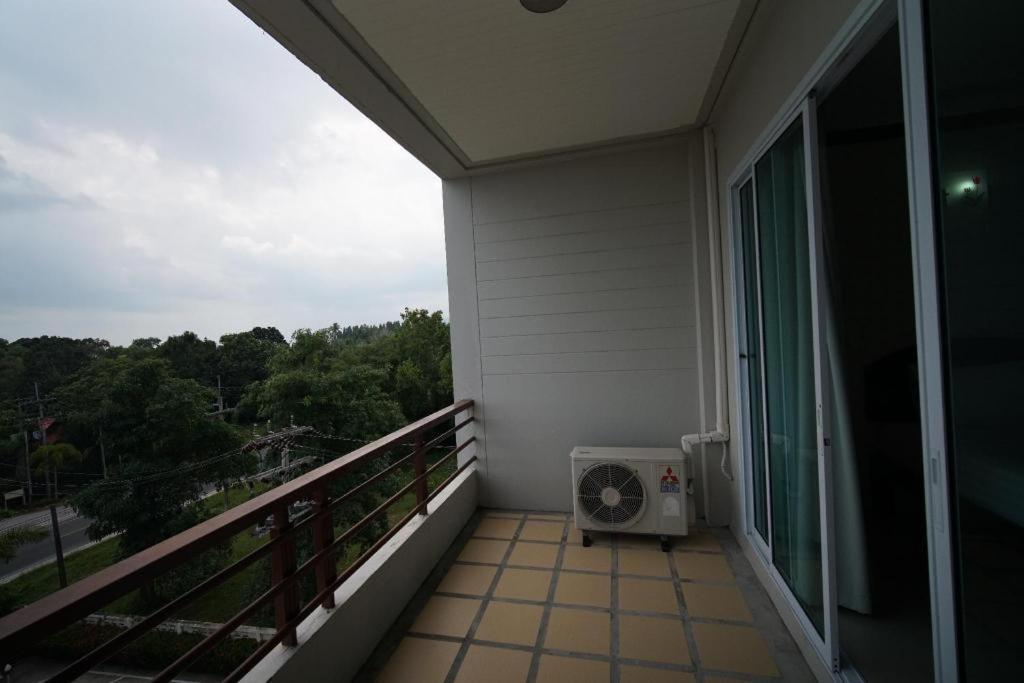 Sea Mountain Khanom Hotel Exterior photo